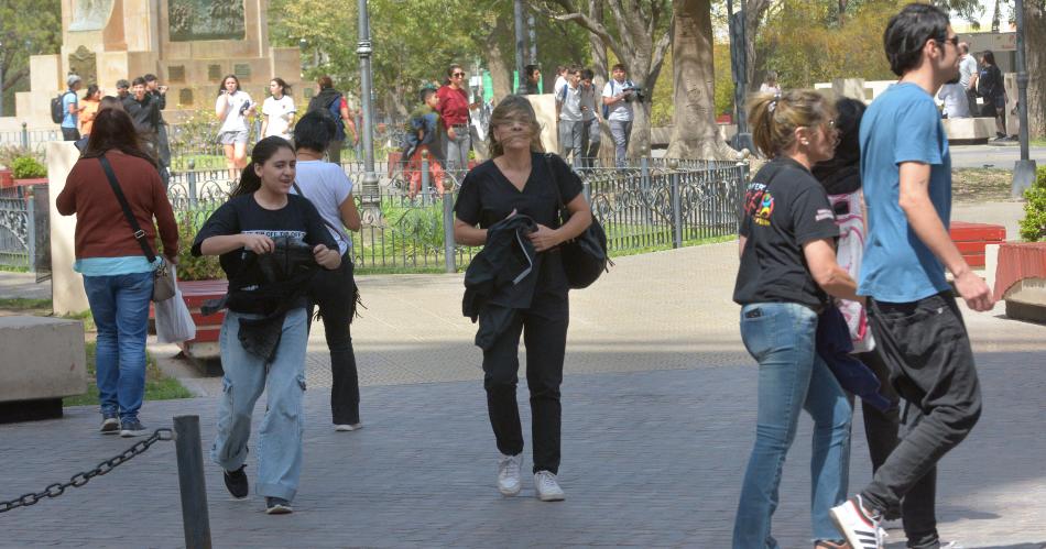 Alerta amarilla por vientos en varios departamentos de Santiago del Estero