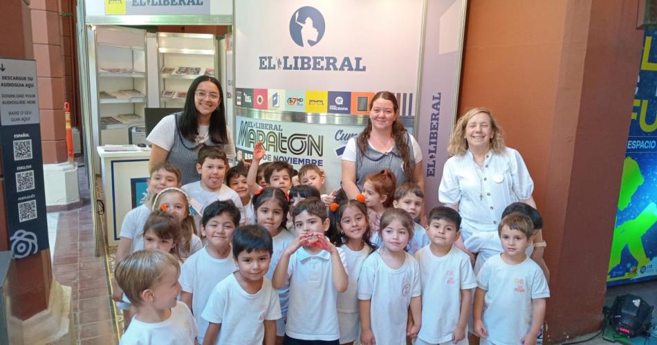 El stand de EL LIBERAL CANAL 7 y Radio Panorama en el Foacuterum y el CCB colmado de chicos y grandes