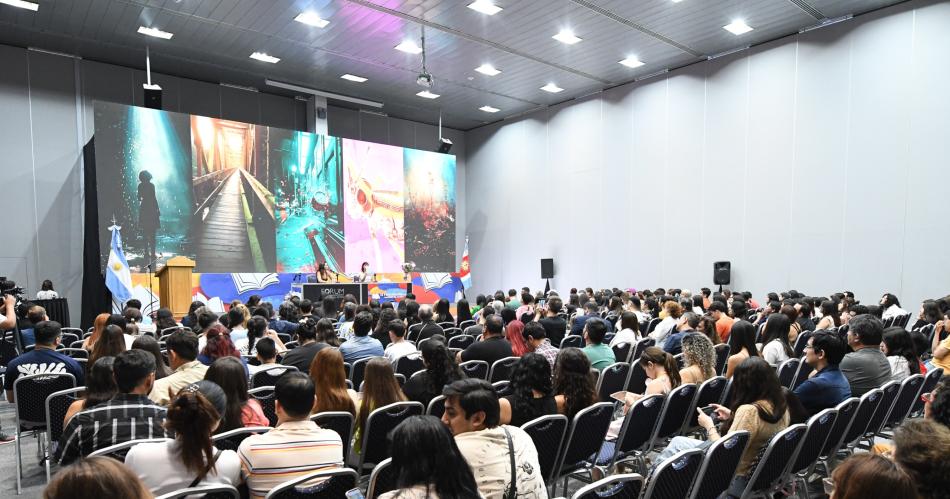 Masiva concurrencia en la Feria Provincial del Libro en Santiago del Estero