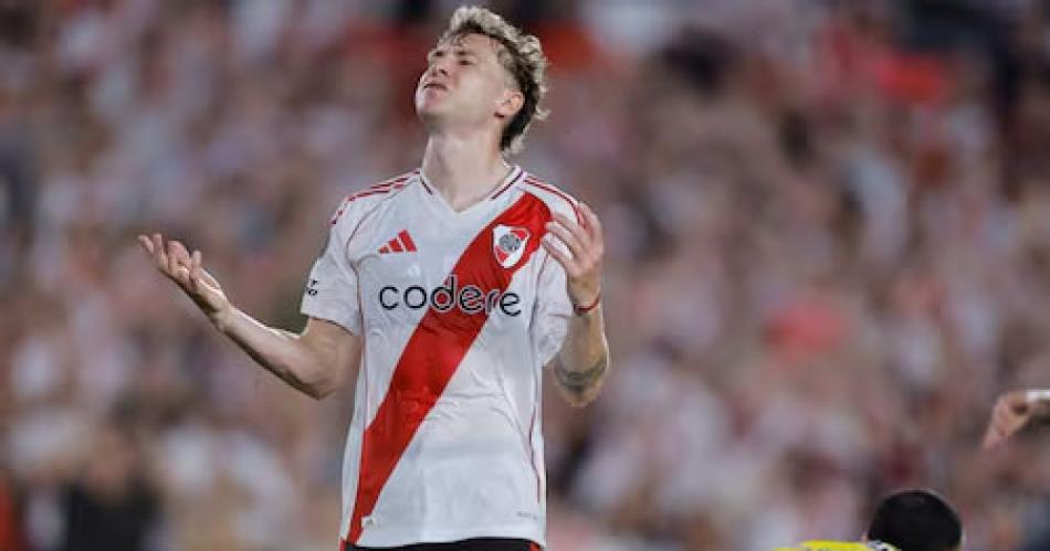 Se acaboacute el suentildeo- No hubo eacutepica y River quedoacute eliminado