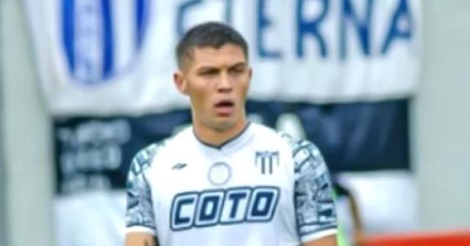 Consternacioacuten por la muerte de un jugador de Tristaacuten Suaacuterez en un accidente 