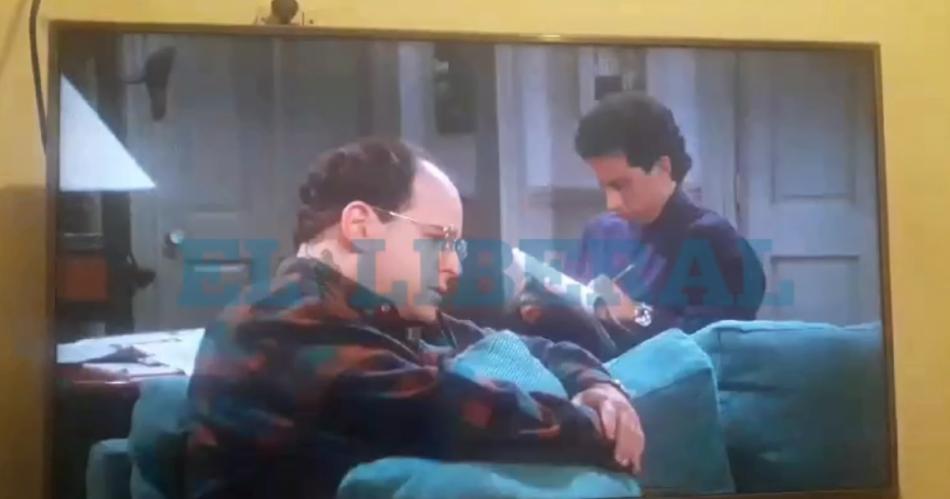 Como te extrantildeo mi amor de Leo Dan en la exitosa comedia norteamericana Seinfeld