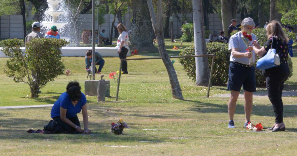 El Parque de la Paz abriraacute sus puertas de 8 a 18 por el Diacutea de Todos los Santos y Fieles Difuntos