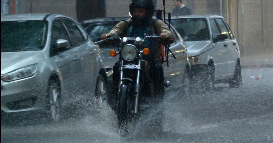 Postales de la lluvia- Algunas calles se encuentran inundadas 