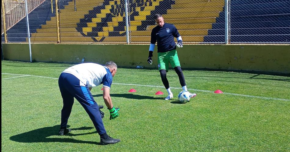 Juan Mendonca y su gran desafiacuteo en Sarmiento