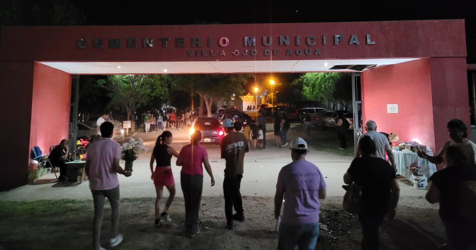 Ojo de Agua vivioacute sus tradicionales alumbradas 