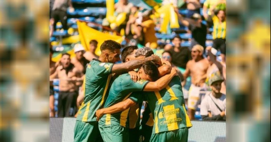 Aldosivi le ganoacute a San Martiacuten de Tucumaacuten y ascendioacute a la Liga Profesional