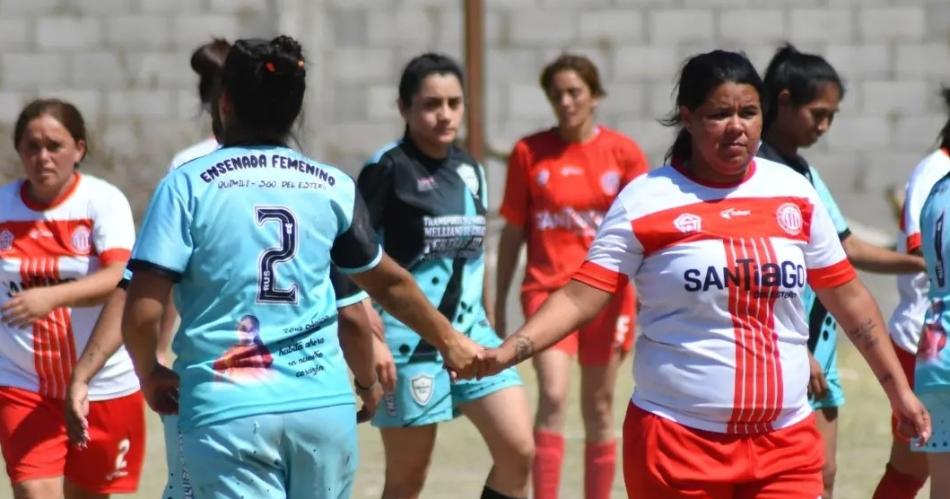 Tercera edicioacuten del torneo provincial de fuacutetbol femenino Dra Claudia de Zamora