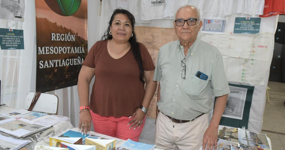 MUESTRA EN INSTITUTO SANTO TOMAacuteS