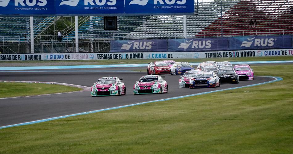 Leonel Perniacutea ganoacute en Las Termas y es el nuevo campeoacuten del TC2000