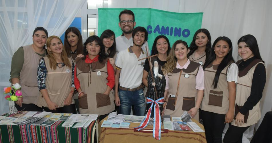 MUESTRA EN INSTITUTO SANTO TOMAacuteS