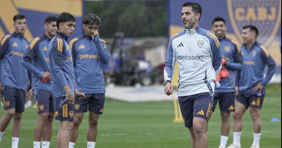 Los puestos que busca reforzar Boca en el proacuteximo mercado de pases