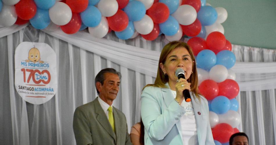 Presentaron el programa Mis Primeros 1700 Diacuteas en la Escuela Ndeg772 en Ojo de Agua