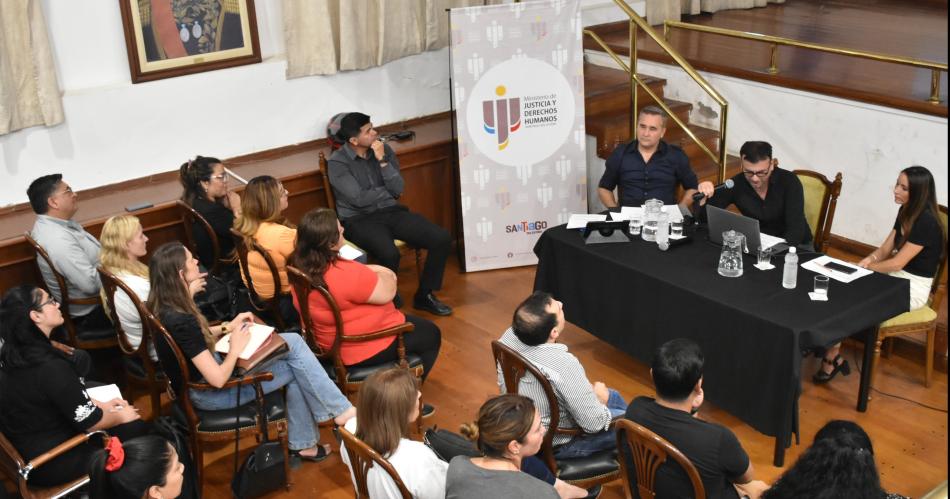 Nuevo ciclo de capacitaciones para empleados puacuteblicos de la Provincia