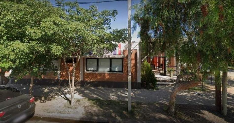 Un sargento primero de la policiacutea intentoacute agredir con un hierro a su hermano