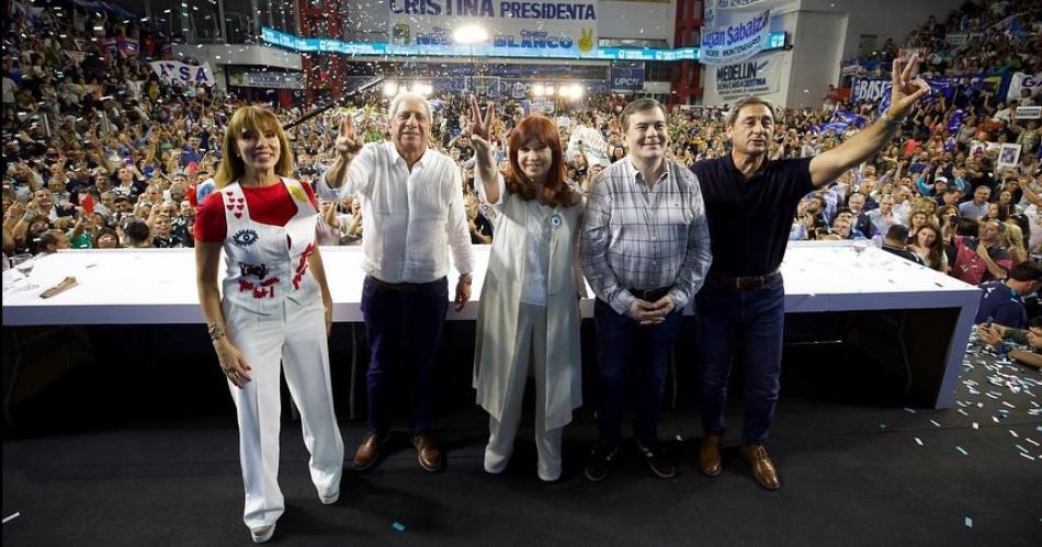 El posteo de Cristina tras su visita a Santiago