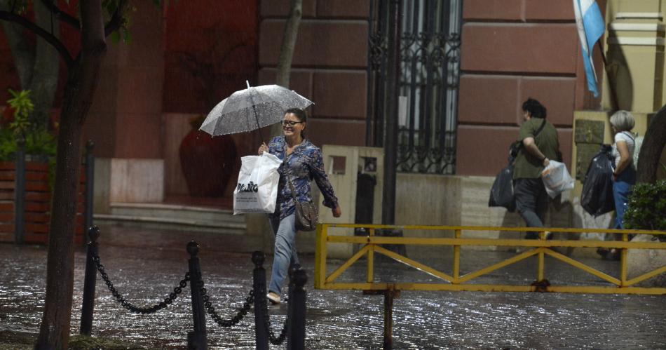 El pronoacutestico trimestral del clima presenta indicadores poco alentadores para Santiago