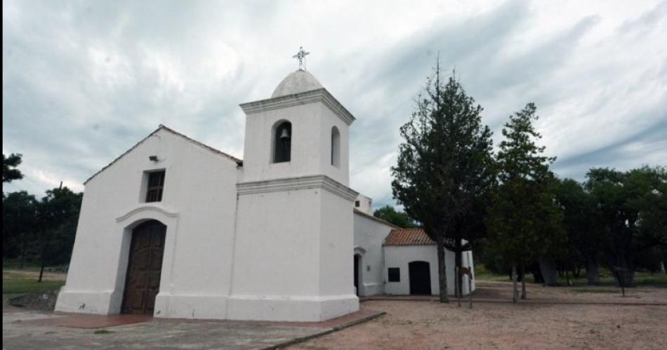 Vandalizan el camerino de la Virgen de Sumampa y roban todo el dinero de las alcanciacuteas