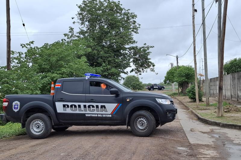 PERICIAS- La muerte del guardia shoqueó ayer a familiares y vecinos Al cierre la Fiscalía y los policías trabajaban anoche bajo un hermetismo absoluto