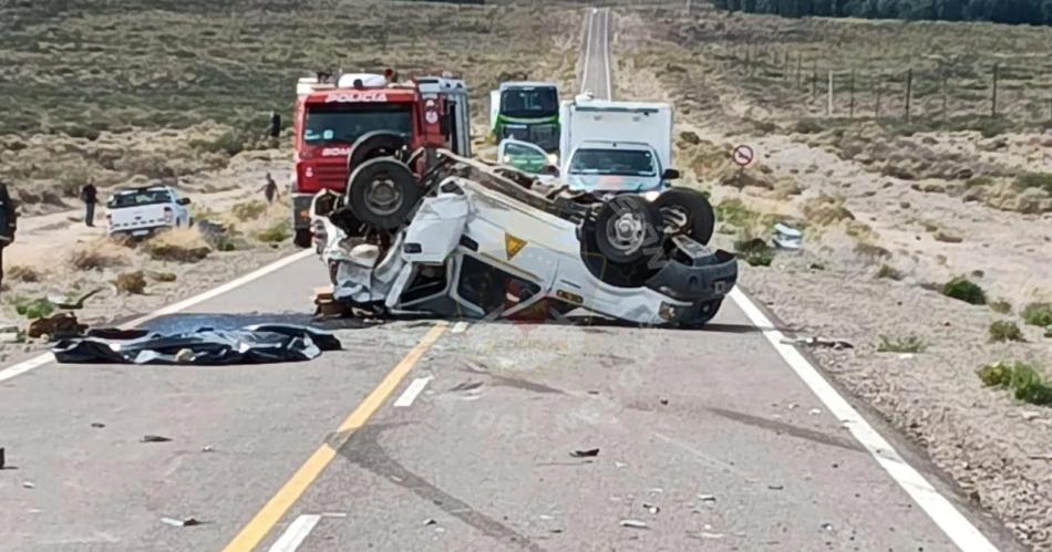 Combi con docentes y menores chocoacute contra una camioneta de vialidad- hay un muerto