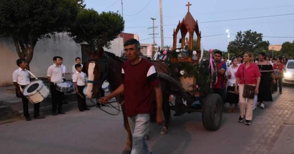 Los frienses le rindieron honor y devocioacuten a la Madre del Consuelo