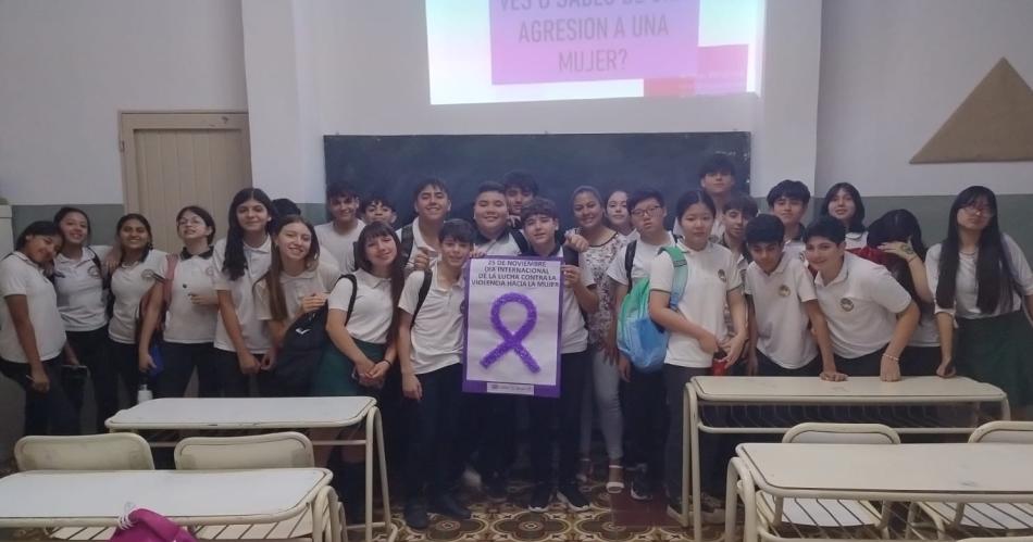 Charla sobre la Eliminacioacuten de la violencia contra la mujer