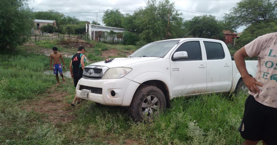 Grave accidente en Antildeatuya- bebeacute herido en colisioacuten entre moto y camioneta