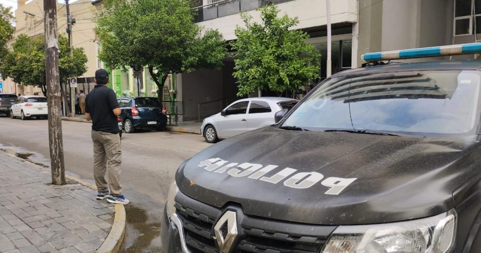 Allanan la casa del Gordo Curi- Buscan abrir dos cajas fuertes