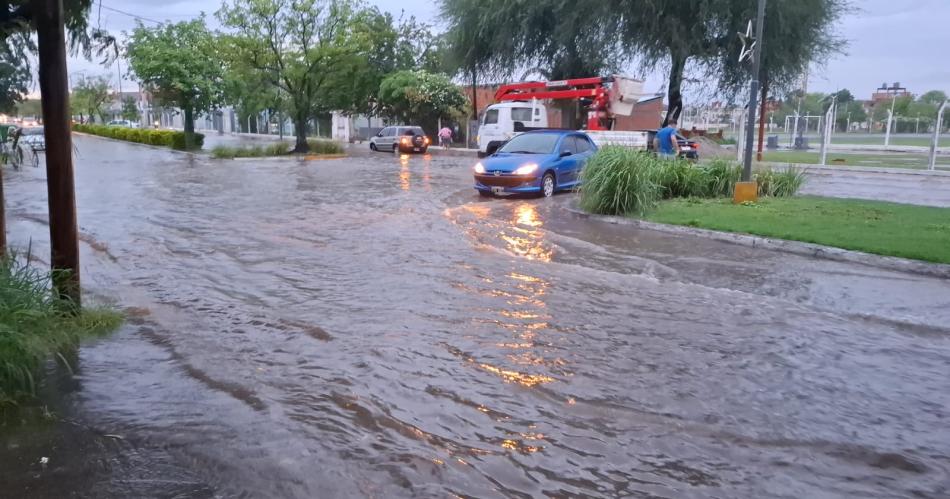 Las Termas soportoacute una fuerte tormenta al amanecer- las calles quedaron inundadas 