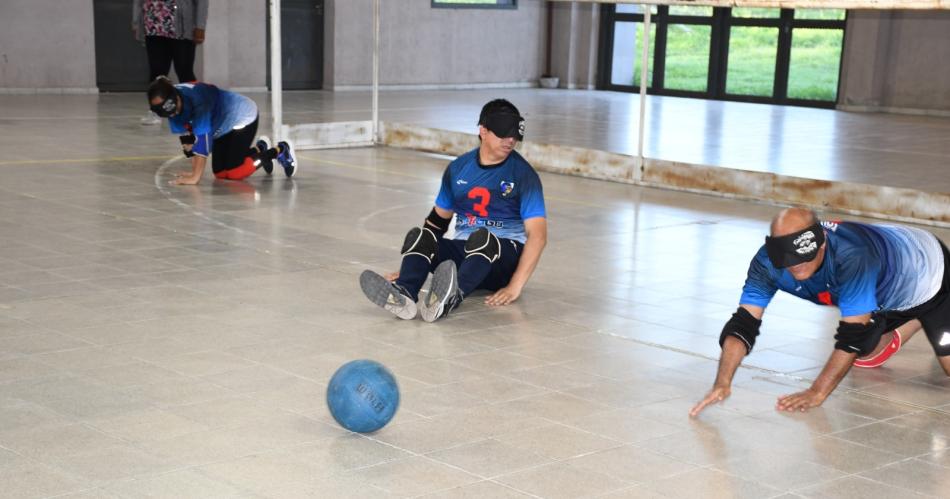 Realizaron un torneo amistoso de Goalball en el Polideportivo Provincial