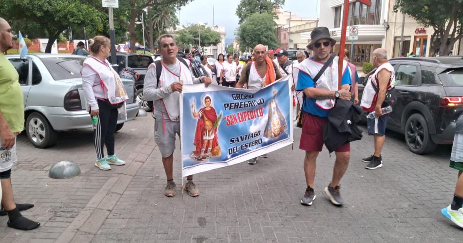 Con enorme fe el grupo de peregrinos San Expedito llegoacute a los pies de la Virgen del Valle