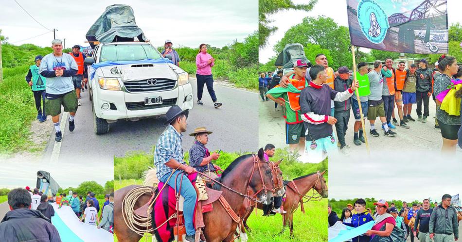 El cardenal Bokalic acompantildeoacute la procesioacuten de Los Ardiles a Lourdes