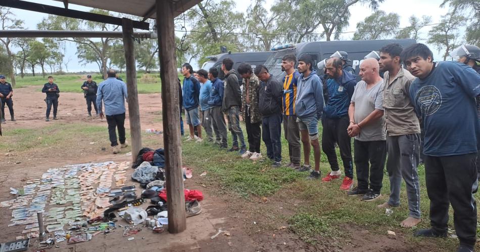 LA PATOTA- Los 27 hombres han sido trasladados ya a ciudad capital El fuerte de sospechosos deslizó que ignoraba el motivo del viaje hacia Alberdi