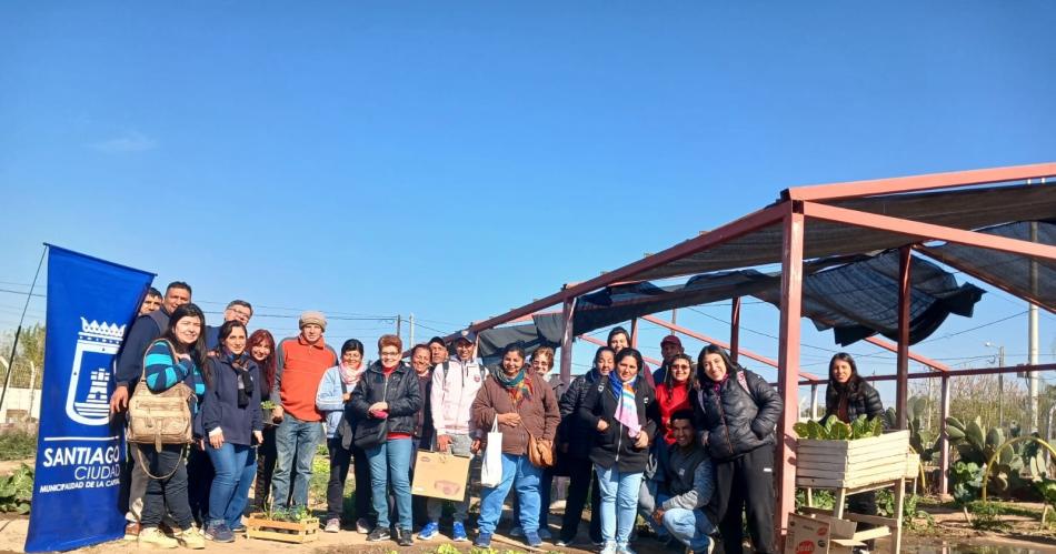 Valoran labor de vecinos en huertas urbanas