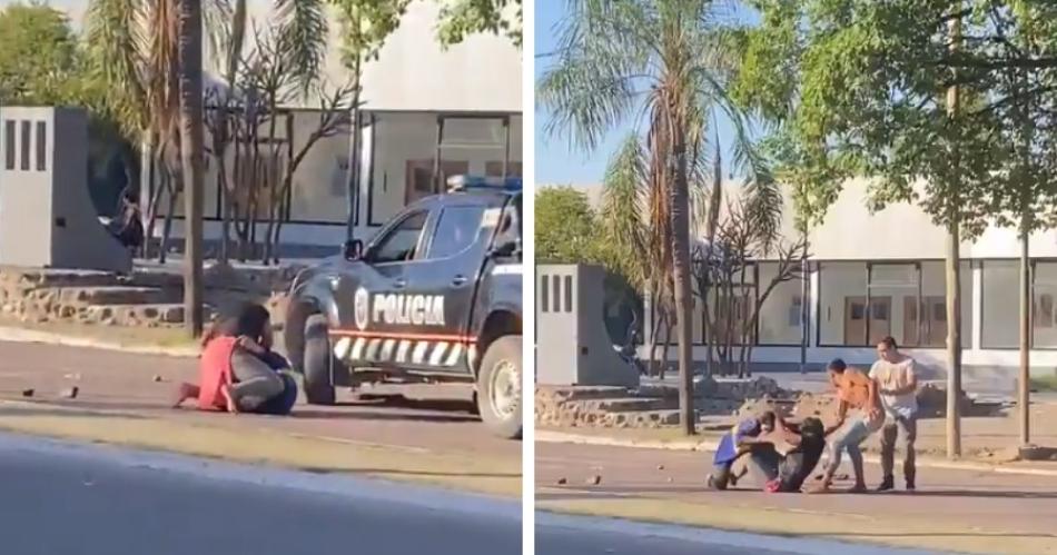 VIDEO VIRAL  Cuatro personas se enfrentaron ferozmente en pleno centro de La Banda