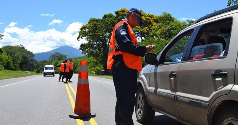 Se acercan las vacaciones- queacute pueden pedir y queacute no en un operativo en la ruta