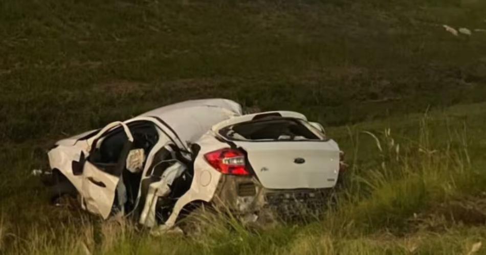 Tragedia- un grupo de amigos volcoacute con el auto y dos de ellos murieron