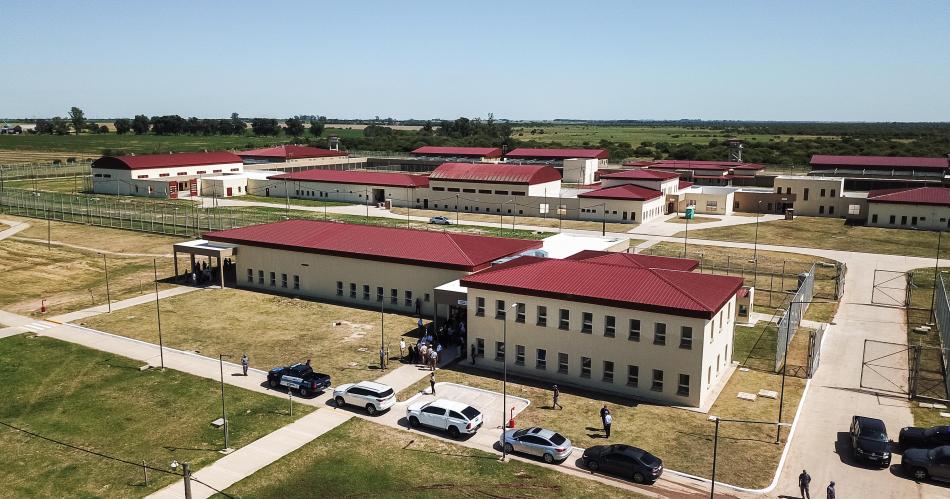 Bullrich inauguroacute la nueva caacutercel federal de Coronda