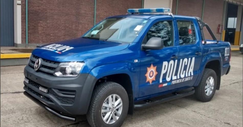 Roboacute el arma de un policiacutea hirioacute a dos agentes y a un bombero se atrincheroacute en su casa