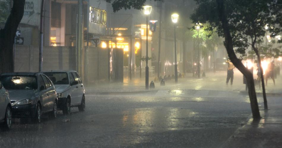 Santiago del Estero inicioacute la jornada de Nochebuena con tormentas y alta humedad