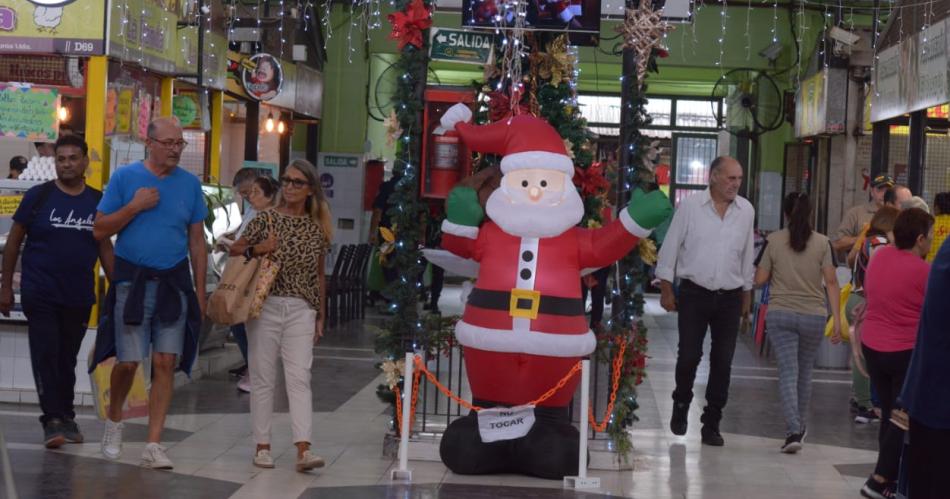 FOTOS- Asiacute estaba el microcentro santiaguentildeo en viacutesperas de la Nochebuena