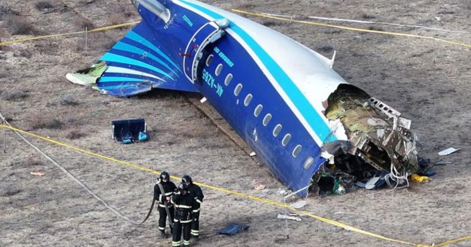 Acusan a Rusia de derribar el avioacuten en Kazajistaacuten- 38 muertos