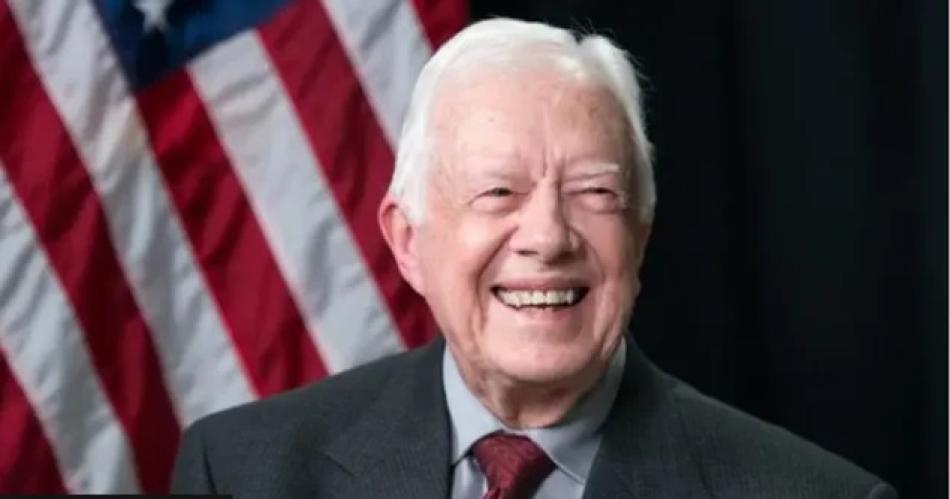 A los 100 antildeos murioacute el expresidente de EEUU Jimmy Carter