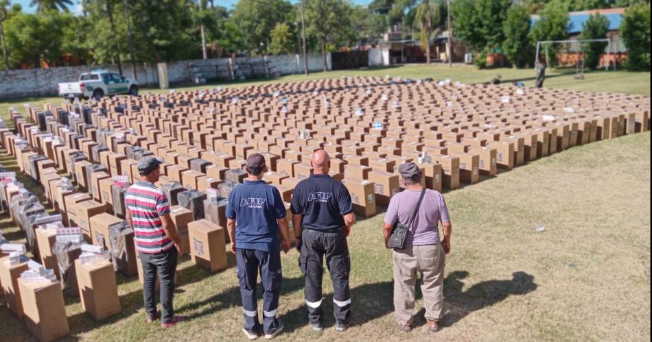 La Aduana y GNA descubren un contrabando de maacutes de 500000 atados de cigarrillos