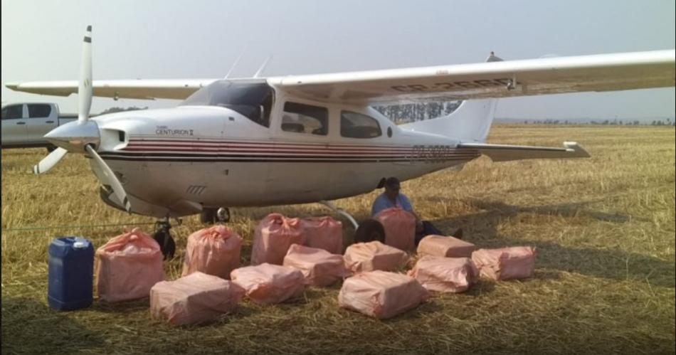 Buscan a un narco que envioacute 401 kg de cocaiacutena a Santiago