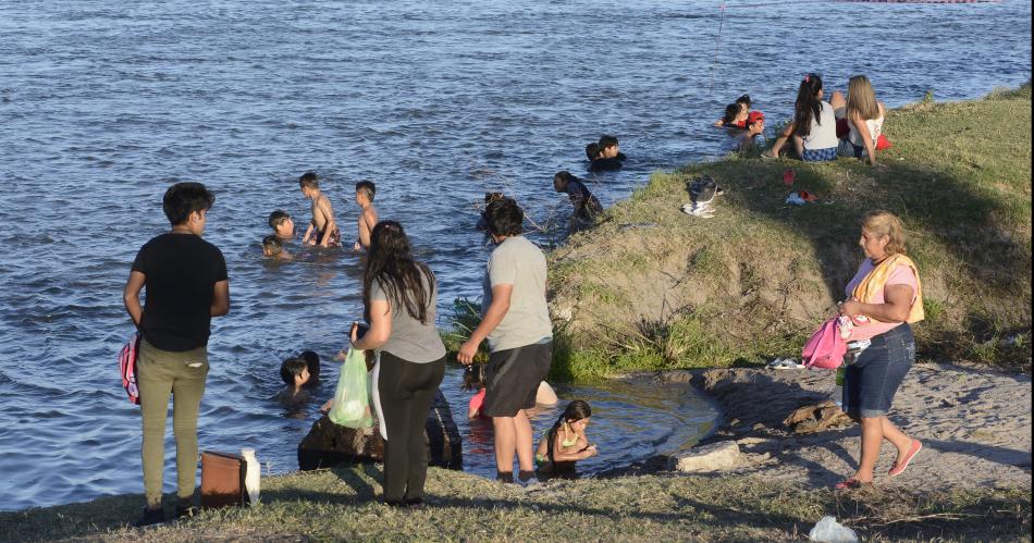 Pronostican para hoy y mantildeana temperaturas maacuteximas superiores a los 39ordm y podriacutea llover el jueves