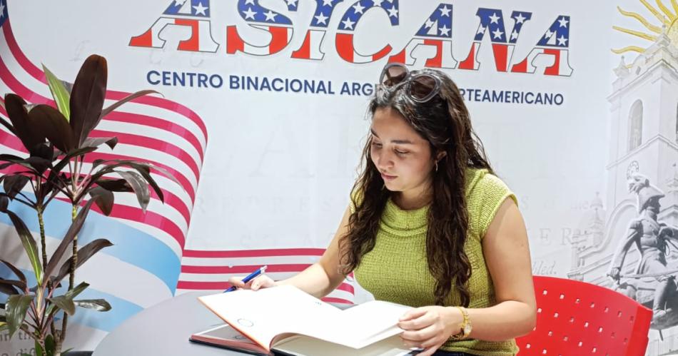 Orgullo santiaguentildeo- joven se graduaraacute en Harvard con beca completa