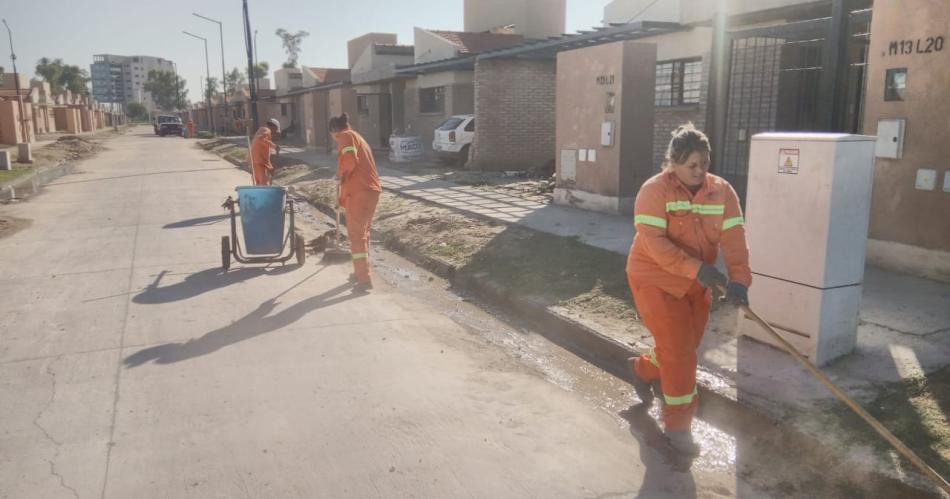 Servicios Urbanos realizoacute un operativo de limpieza y desmalezamiento en el Bdeg Parque del Riacuteo