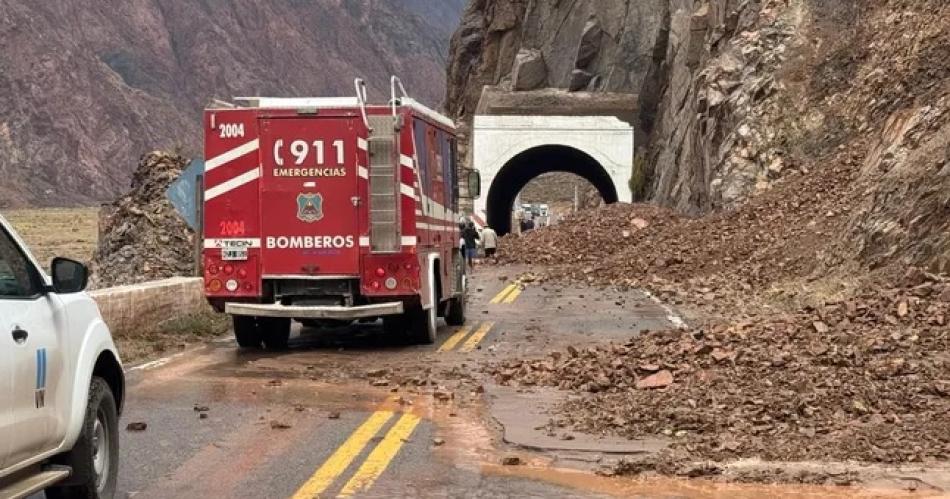 Alerta en Mendoza- lluvias y aludes mantienen cortadas varias rutas de la provincia