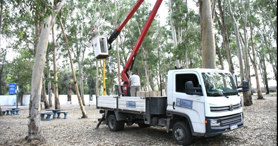 Nueva reconversioacuten lumiacutenica en el Parque Aguirre